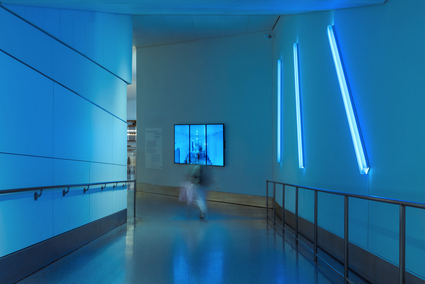 Johannes & Harriet Girardoni — Lumasonic Passage, light and sound installation at LAX, Studio(x)Lab