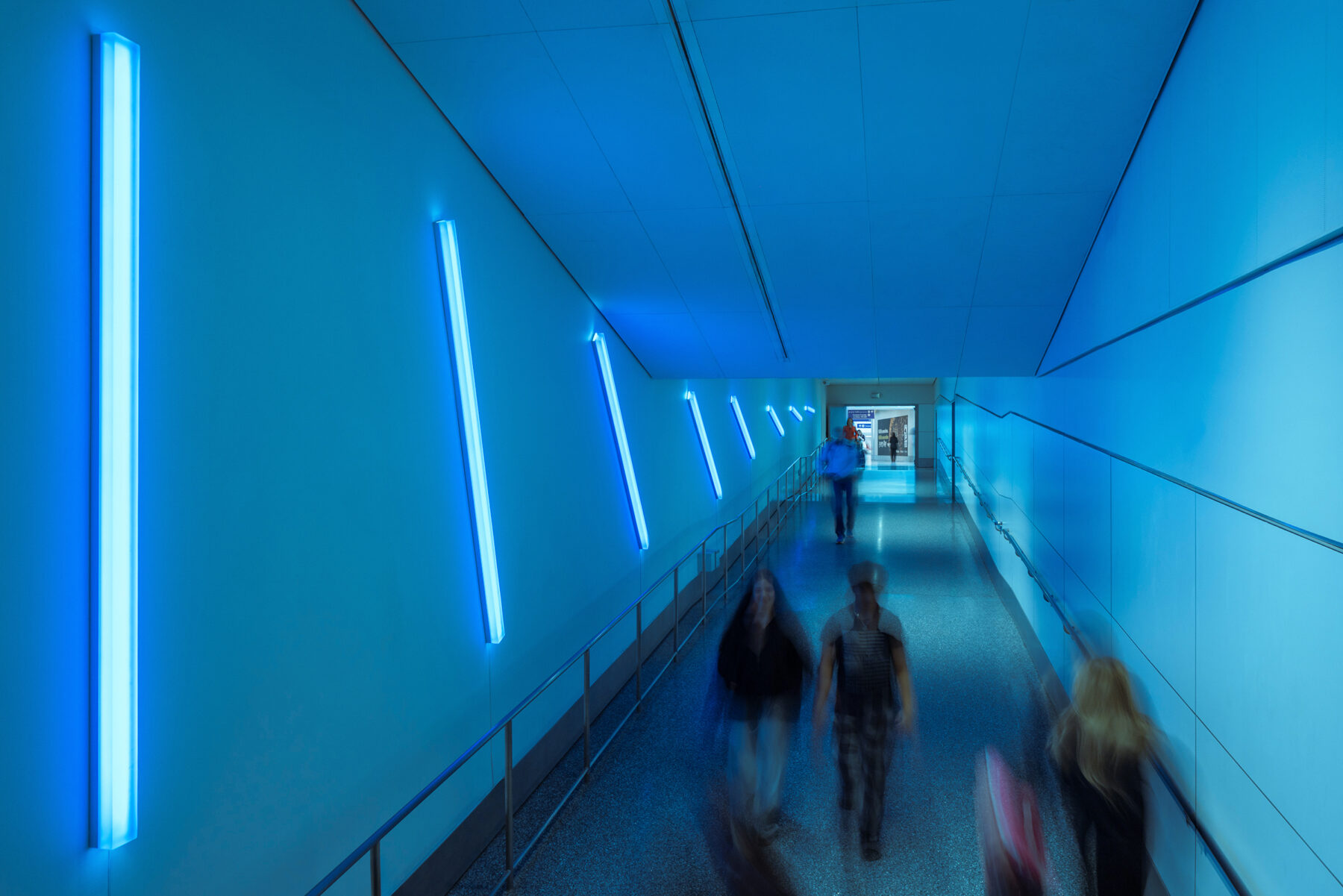 Johannes & Harriet Girardoni — Lumasonic Passage, light and sound installation at LAX, Studio(x)Lab